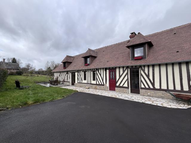 Jolie maison normande totalement rénovée avec matériaux de qualité à vendre région Vimoutiers