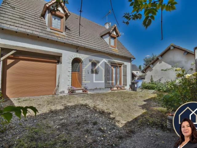 JOLIE MAISON TRADITIONNELLE 110m², 3 CHAMBRES, GARAGE, A PROXIMI