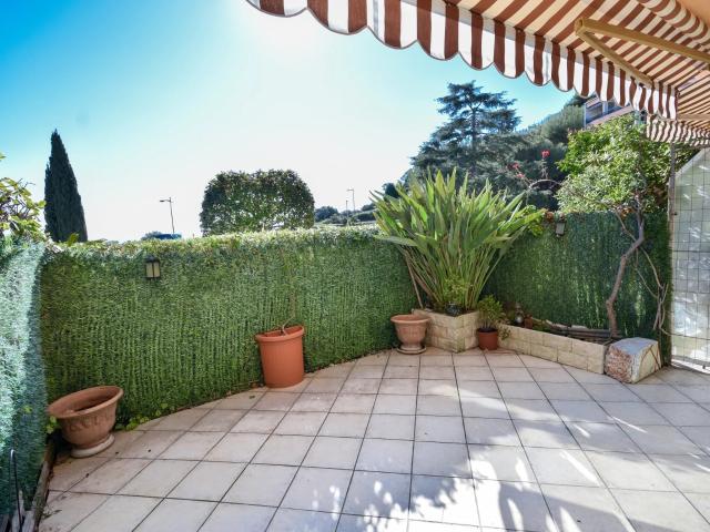 Jolie studio en rez de jardin 33m² Roquebrune Cap Martin