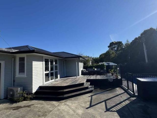 Joll Road, Havelock North Stylish low maintenance living with pool
