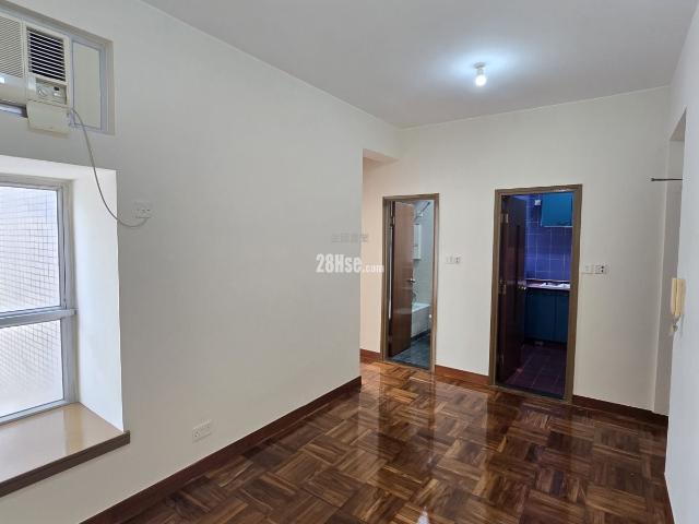 Jordan Liberty Mansion [Agency Ads] Room D, Middle Floor Two Railway Stations Converge, Practical 2 Bedrooms, Nicely Decorated, Flat Floor, Elevator, Key Inc Hints