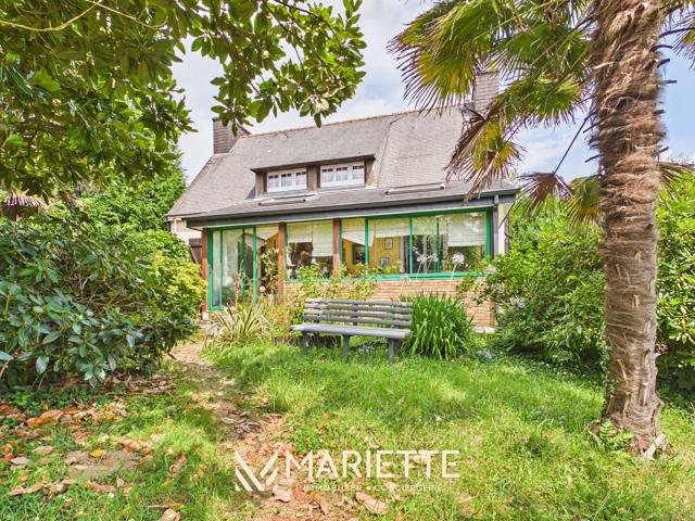 JORNET Fouesnant, Maison traditionnelle avec sous sol total
