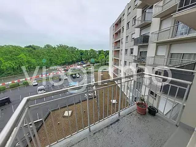 Joué lès Tours 37300 Achat / Vente appartement 3 pièces t3 au dernier étage cave