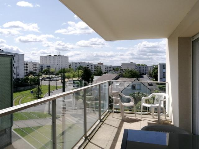 Joué lès Tours Indre et Loire, à vendre APPARTEMENT loué 3 pièces de 65 m²