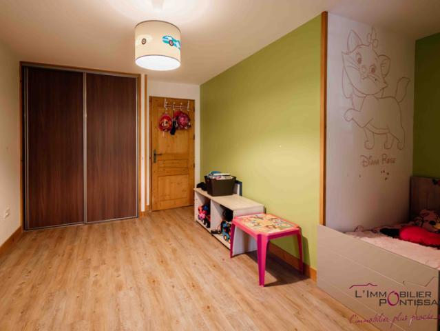JOUGNE Appartement 3 pièces secteur calme