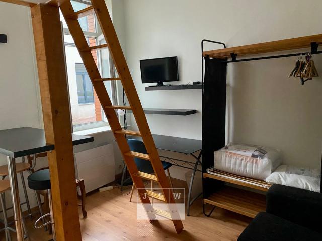 JOX SR123 Lille rue d'Anvers Studio meublé de 13.20 m²