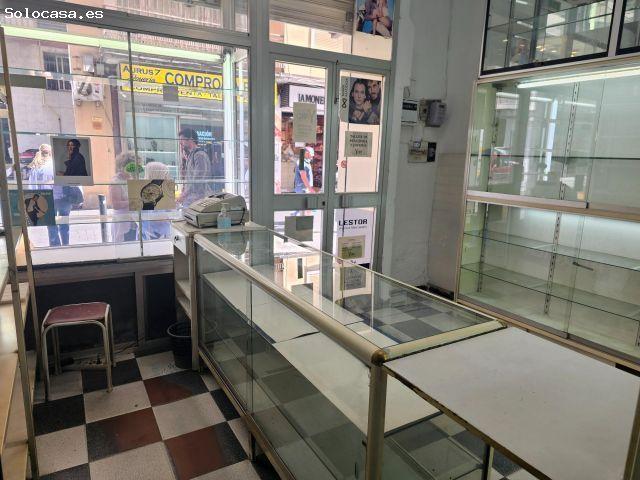 JOYA COMERCIAL EN CALLE CONCEPCIÓN: MÁXIMA VISIBILIDAD EN LA ACERA DE LA SOMBRA