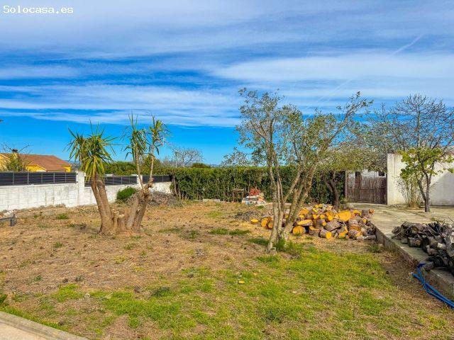 JOYA EN ALCOVER: CHALET REFORMADO CON 1.100m2 DE JARDÍN PRIVADO – CALIDAD DE VIDA E INVERSIÓN SEGURA