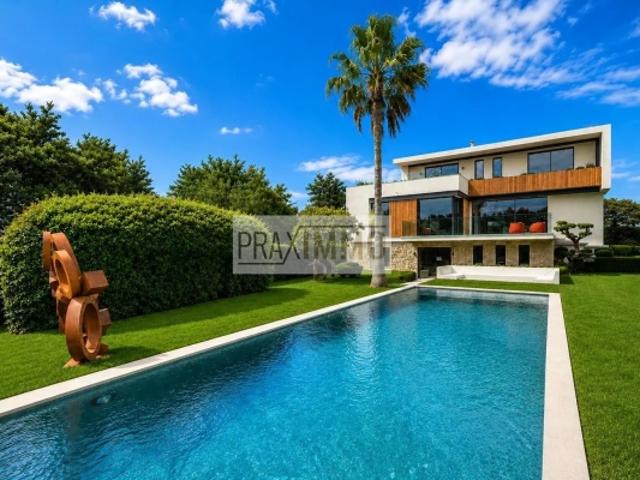 JOYA Villa d'exception avec vue panoramique sur le Golf 400 m2 Terrain 1756 m2 à Mougins
