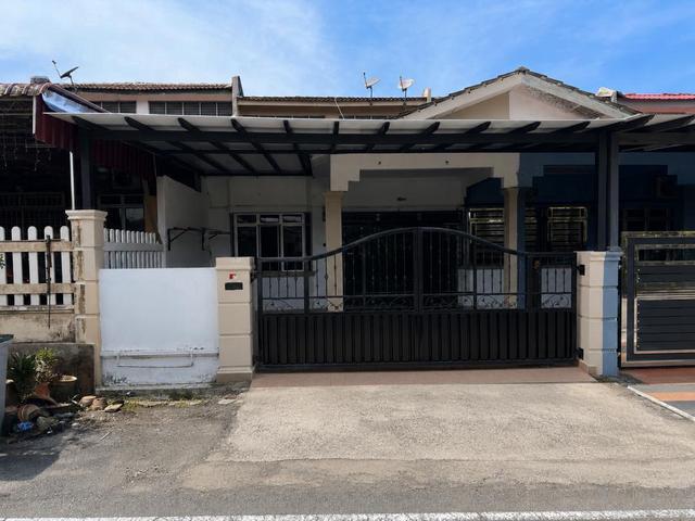 JLN DESA TMN DESA KULAI l FULL LOAN l RENOVATION l BELOW MARKET