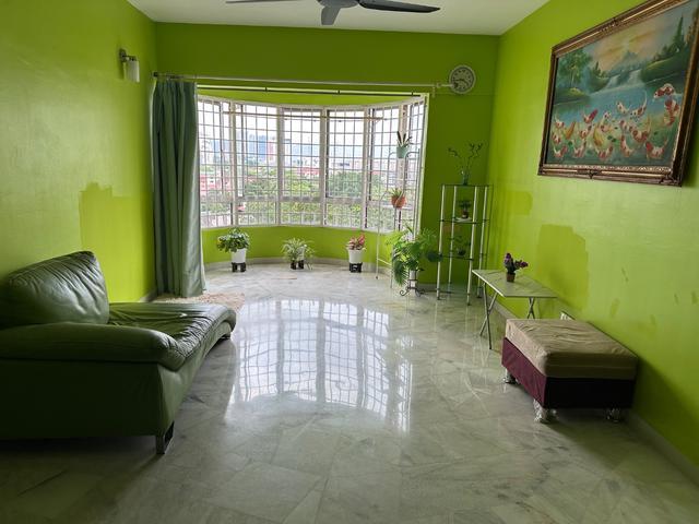 Jln Ipoh via Kuching Sri intan condo 2 let