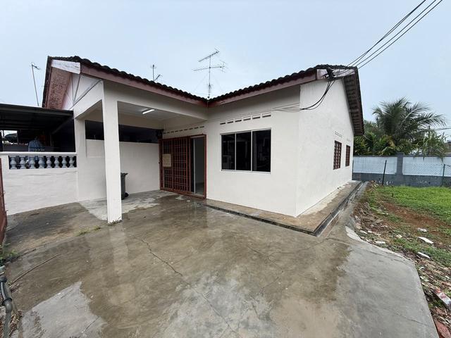 Jln Saga Tmn Saga Kulai 1Storey Corner with Super Big Land Full Loan