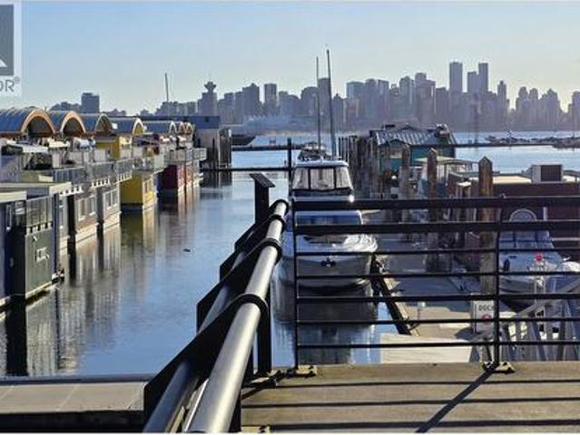 Jnw33 415 Esplanade W, North Vancouver, BC, V7M 1A6 house for sale | Listing ID R3142 | Royal LePage
