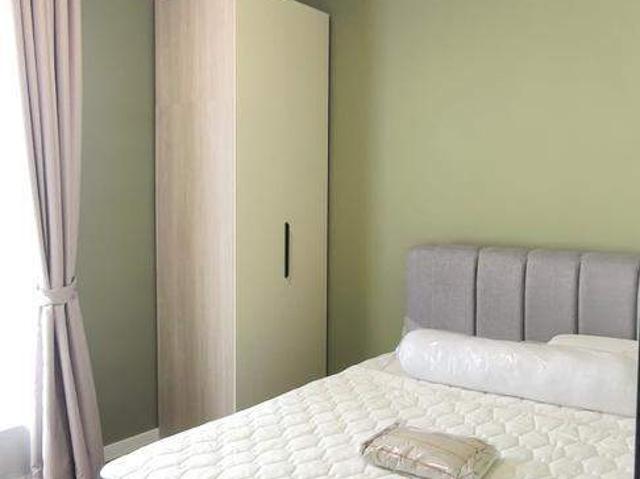 Jrk convena middle room available, walking distance to lrt muhibbah, apu & imu students