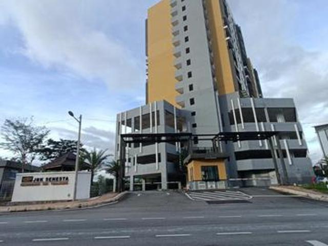 Jrk resident Sri Tanjung