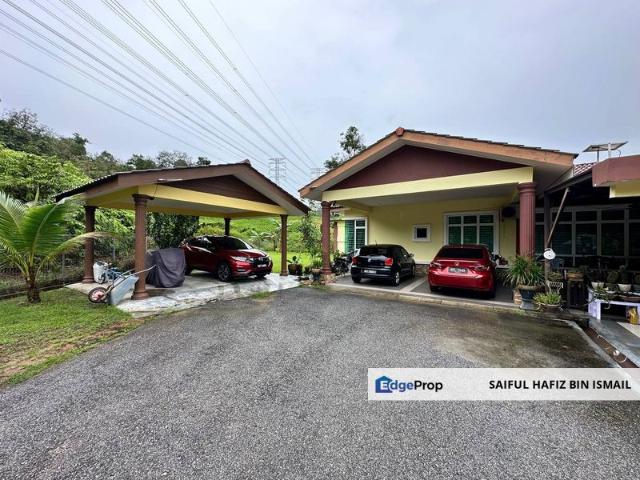 JT1441 SINGLE STOREY BUNGALOW WITH HUGE LAND AT KG BEMBAN MAMBAU SEREMBAN FOR