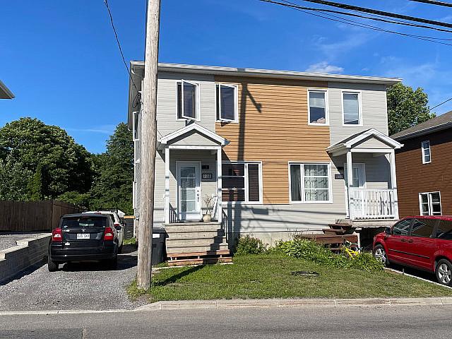 Jumelé à Vendre charlesbourg