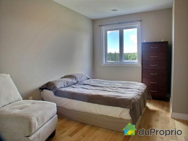 Jumelé à vendre Charlesbourg 3 chambres 1 salle de bain #208304