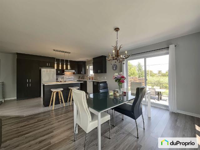 Jumelé à vendre Gatineau Masson Angers 2 chambres 2 salles de bain #1110