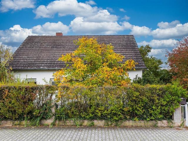 Jung & Kern Immobilien Einfamilienhaus auf großem Grundstück mit viel Potenzial