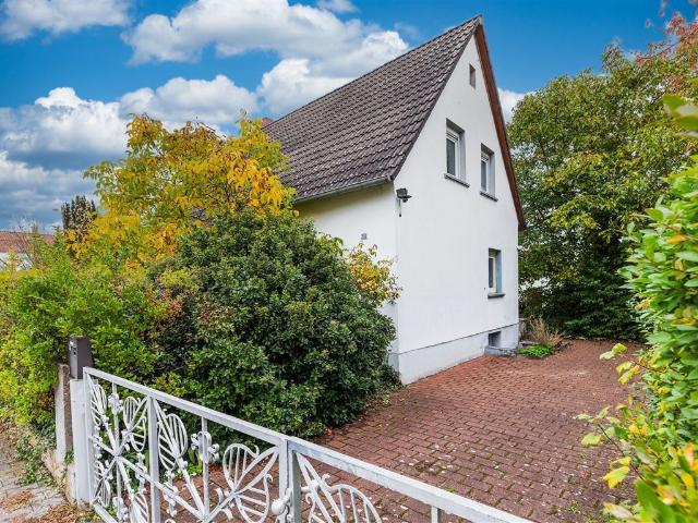 Jung & Kern Immobilien Einfamilienhaus auf großem Grundstück mit viel Potenzial