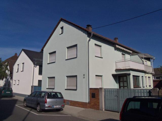 Jungfamilie gesucht! Erschwingliches Haus mit Garten