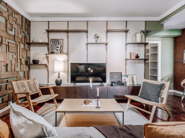 Jungle Themed 2 Bedroom Apartment with Balcony and Office in Almagro, Madrid Amsterdam Apartments for Rent