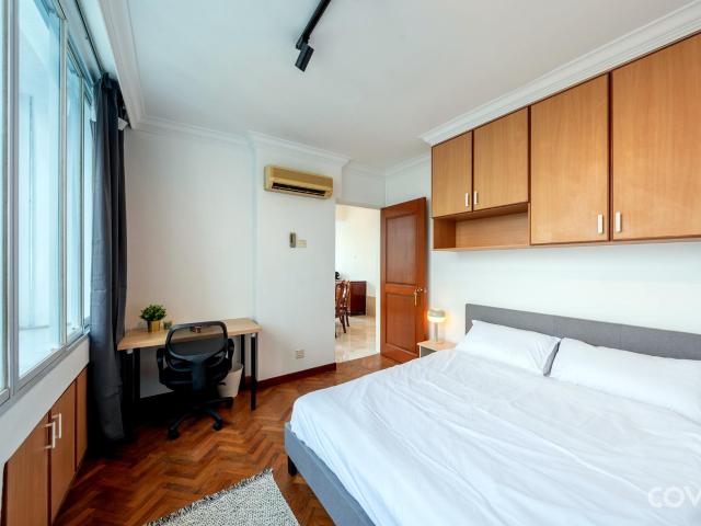 Junior Master Ensuite Room Cove 489 @ Teresa Ville
