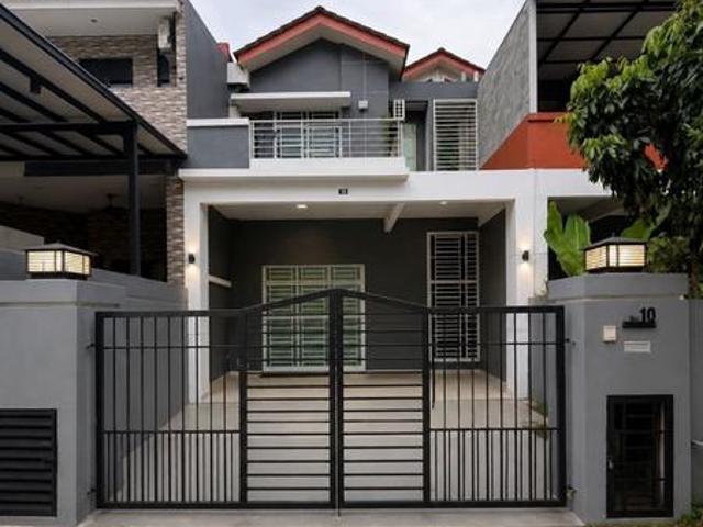 JUAL RUMAH CANTIK Kempas JB