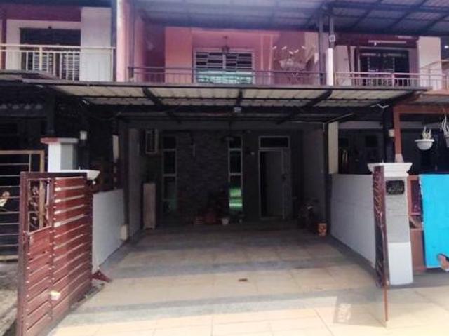 Jual Rumah Teres Dua Tingkat Scientex Sedenak Fully Renovation