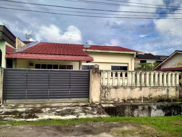 Jualan bawah pasaran