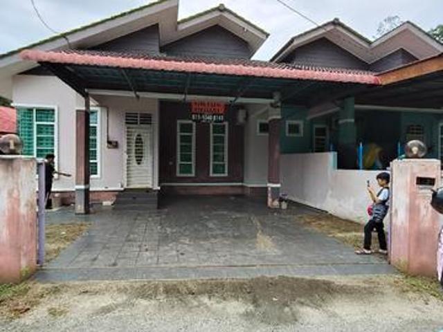 Jualan raya