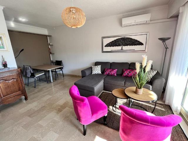 JUAN LES PINS MAGNIFIQUE STUDIO A LA LOCATION SAISONNIERE