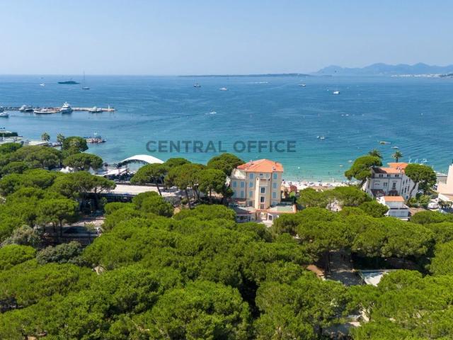 Juan Les Pins, Appartement d'Exception situé à la pinède ave. 115m² Juan les Pins