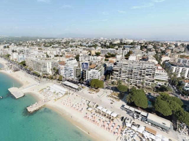 JUAN LES PINS BORD DE MER APPARTEMENT NEUF 2 PIÈCES