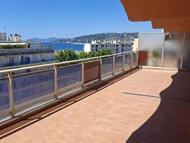 Juan les Pins 06160 Achat / Vente appartement 2 pièces t2 piscine