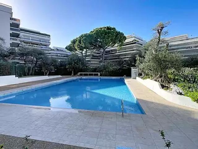Juan les Pins 06160 Achat / Vente appartement 3 pièces t3 piscine terrasse