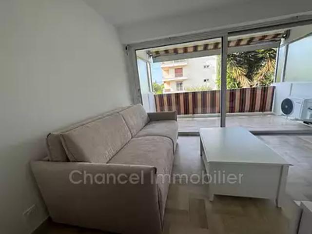 Juan les Pins 06160 Location appartement 1 pièce t1 terrasse