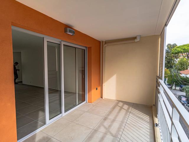 Juan les pins, 3 pièces, terrasse, parking & cave 73m² Juan les Pins