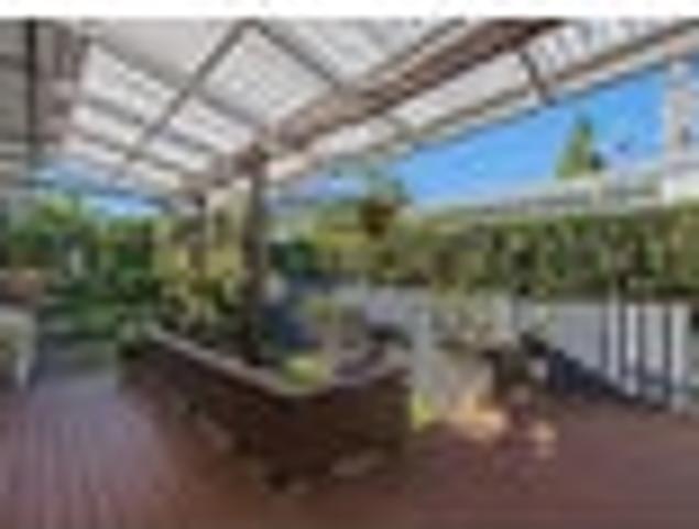 Judea, 2 bedrooms, $640 pw