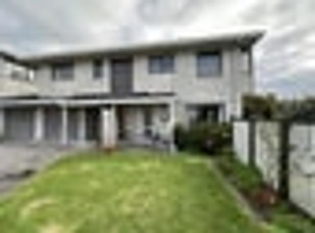 Judea, 3 bedrooms, $745 pw
