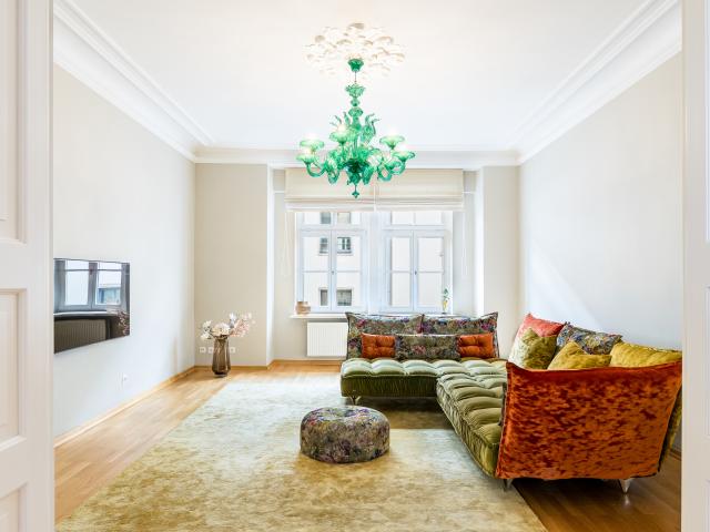 Jugendstil Juwel: Stadtdomizil mit 4 Zimmern und stilvoller Ästhetik in Spitzenlage