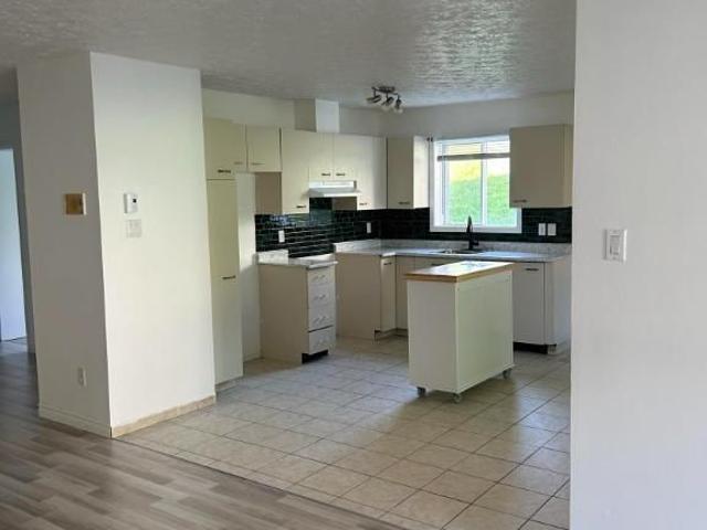 JUILLET 61/2 STYLE CONDO SECTEUR UNIVERSITÉ