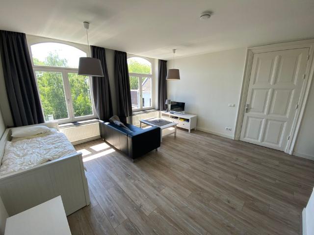 [July] Furnished room with private bathroom and shared kitchen