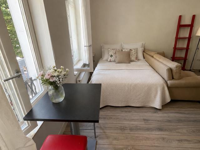 [July] Furnished studio Wyck Maastricht