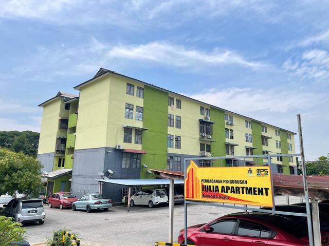 Julia Apartment Bandar Baru Selayang
