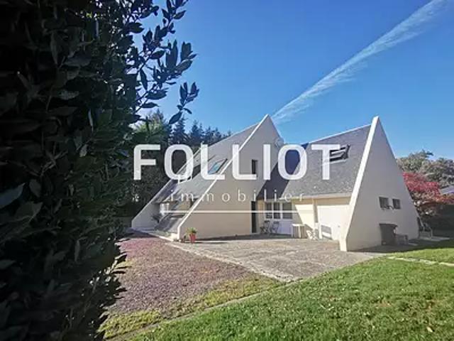 Jullouville 50610 Achat / Vente maison 5 pièces t5 au dernier étage