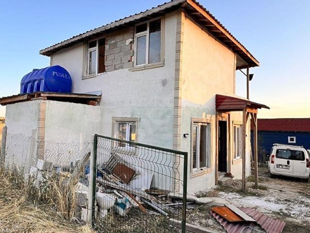 JÜPİTER GAYRİMENKUL'DEN 350 m BAHÇE İÇİNDE EŞYALI 2+1 DUBLEX MÜSTAKİL EV