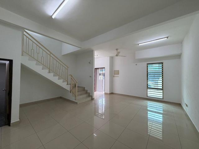 Juru Taman Seri Juru 2 Storey Terrace 4 Bedrooms Basic Unit For Rent
