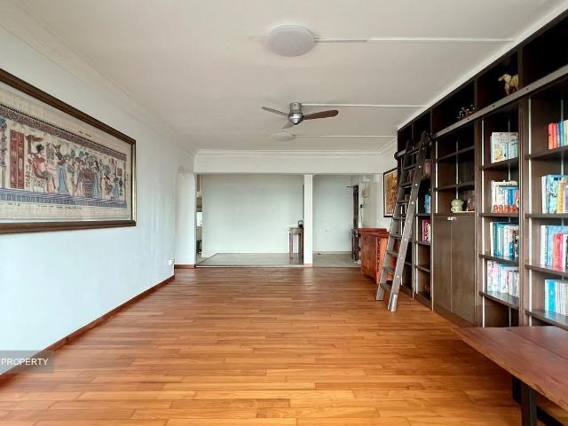 Jurong East Street 21 Jurong East, HDB Executive